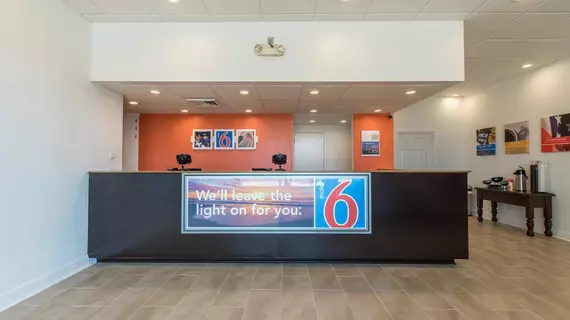 Motel 6 Hamilton AL | Alabama - Hamilton