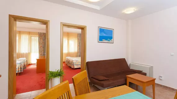 Aparthotel Milenij | Split-Dalmaçya - Baska Voda