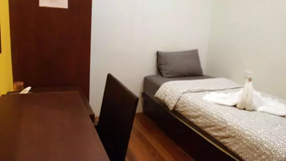 Sunny Hostel Phuket | Phuket (ve civarı) - Phuket - Talat Nuea