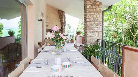 B&B Villa Adriano | Lombardy - Brescia (il) - Desenzano del Garda