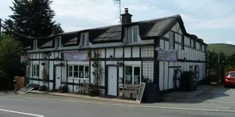 Mid Wales Inn