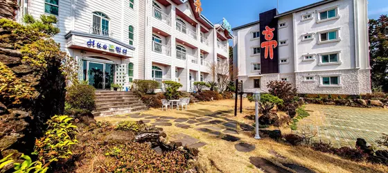 Jungmun JejuHue Pension | Jeju Adası - Seogwipo - Jungmun