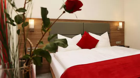 NAAM Hotel & Apartments | Hessen - Frankfurt (ve civarı) - Frankfurt