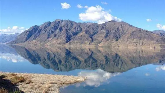 Lake Hawea Hotel | Otago - Hawea Gölü