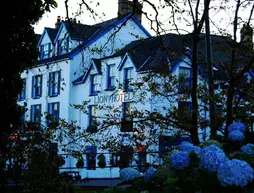 The Lion Hotel | Galler - Criccieth