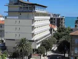 Hotel Gabbiano | Marche - Fermo Province - Porto San Giorgio