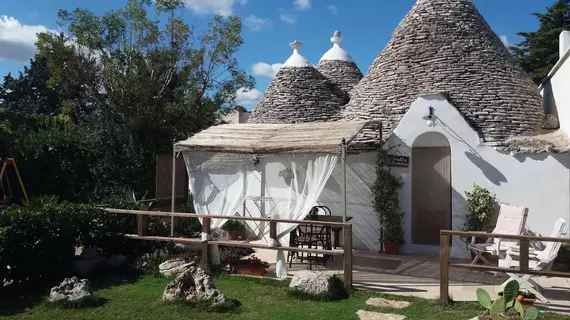 Trulli Colarossa | Puglia - Bari (il) - Alberobello