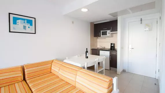 Aparthotel Elisa | Balearic Adaları - Mayorka Adası - Pla de Mallorca