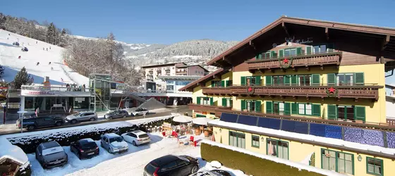 Hotel Pension Hubertus | Salzburg (eyalet) - Zell am See - Zell am See