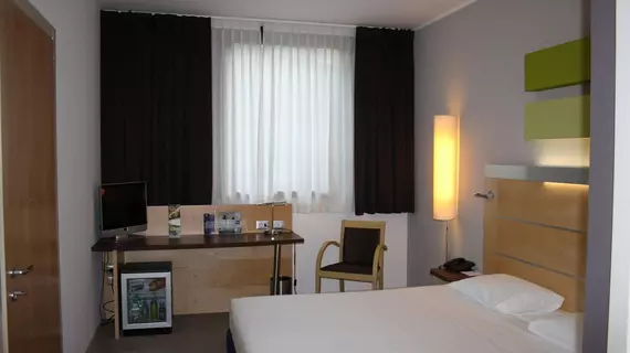 IH Hotel Milano Gioia | Lombardy - Milano (ve civarı) - Milano