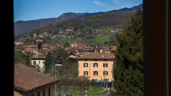 Casa Vacanza Ca' Mairù | Lombardy - Bergamo - Bergamo (ve civarı) - Bergamo