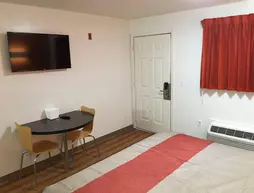 Motel 6 Greenville SC | Güney Karolayna - Greenville - Spartanburg (ve civarı) - Greenville