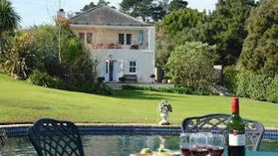 Majini Guest House | Western Cape (il) - West Coast DC - Drakenstein - Cape Town (ve civarı) - Cape Town