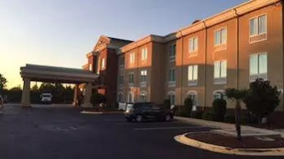 Baymont Inn and Suites Montgomery South | Alabama - Montgomery (ve civarı) - Montgomery