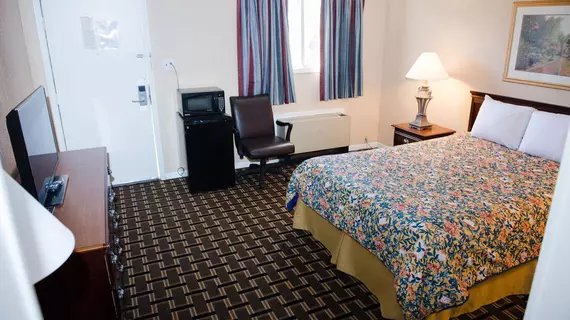 Grand View Plaza Inn & Suites | Kansas - Grandview Plaza