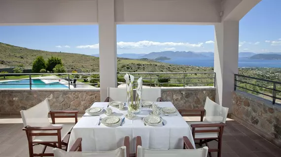 Marini Luxury Apartments and Suites | Attica - Aegina