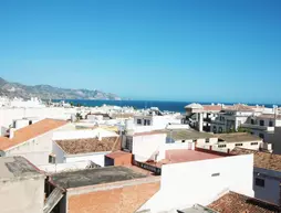 Apartamentos Nerjaluna | Andalucia - Malaga İli - La Axarquía - Nerja - Nerja Kent Merkezi