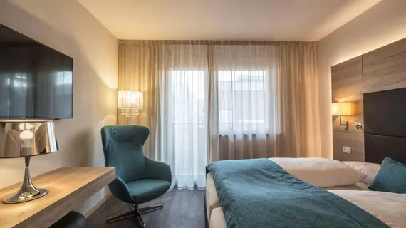 Hotel Ideal Park | Trentino-Alto Adige - Güney Tirol (il) - Laives