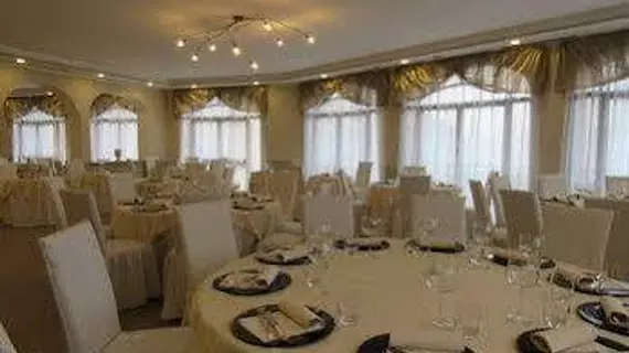 Green Hotel | Piedmont - Turin (ve civarı) - Settimo Torinese