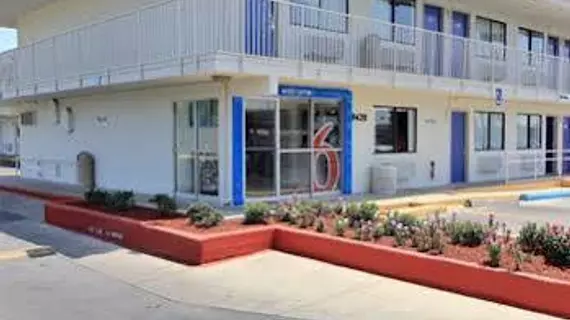 Motel 6 Austin North | Teksas - Austin (ve civarı) - Austin