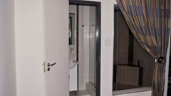 Villa La Vé Guesthouse | Gauteng - City of Tshwane - Johannesburg (ve civarı) - Pretoria - Gümüş Göller