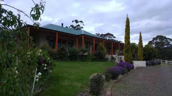 Ambience on Huon Bed and Breakfast | Tazmanya - Wattle Grove