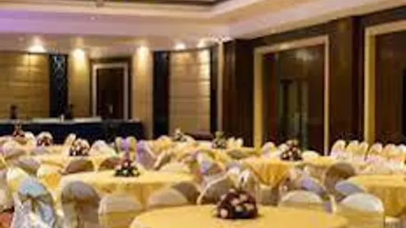 Golden Tulip Chandigarh, Panchkula | Pencap - Chandigarh (ve civarı) - Kālka - Panchkula