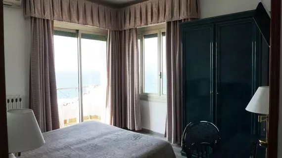 Hotel Ariston Montecarlo | Liguria - Imperia (il) - Sanremo