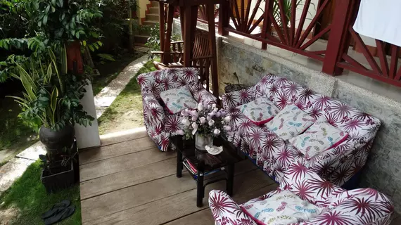 Royal Paradise Guesthouse | Bohol - Panglao