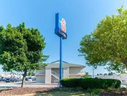 Motel 6 Detroit NW - Farmington Hills | Michigan - Detroit (ve civarı) - Farmington Hills