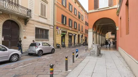 Opera House | Emilia-Romagna - Bolonya (vilayet) - Bologna - Santo Stefano