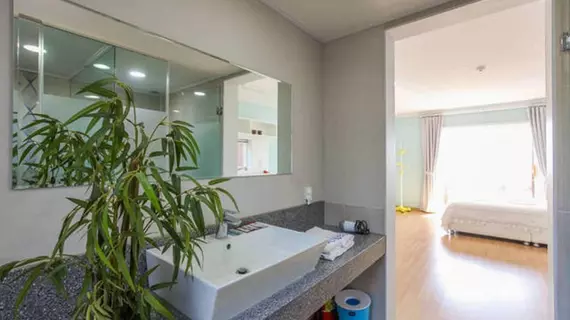 Jeju Jubilee Pension | Jeju Adası - Seogwipo - Jungmun