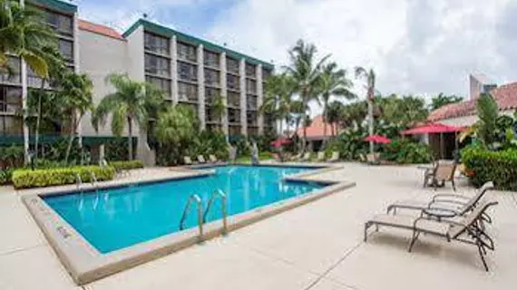 Ramada West Palm Beach Airport | Florida - Palm Beach - Batı Palm Beach (ve civarı) - West Palm Beach