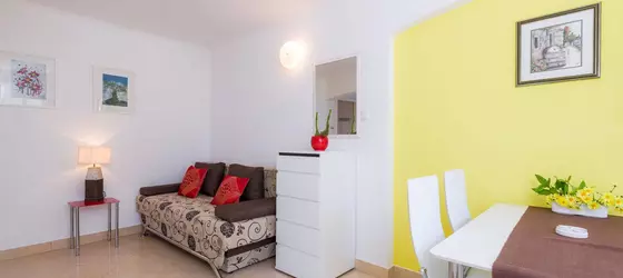 Apartments Nada | Split-Dalmaçya - Bol