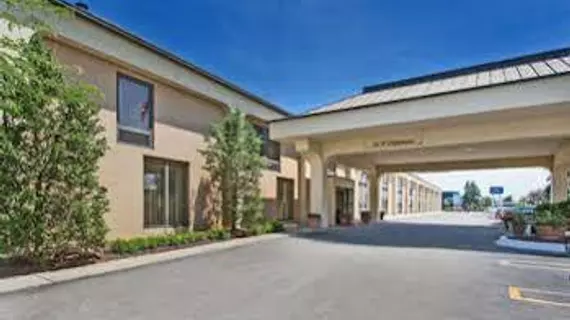 Baymont Inn & Suites Southfield/Detroit | Michigan - Detroit (ve civarı) - Southfield