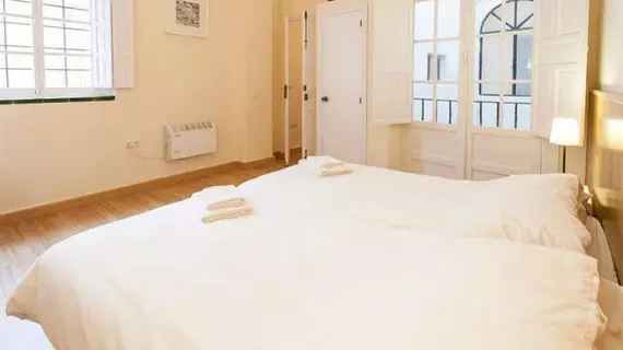 Apartamentos Plaza de Santa Cruz | Andalucia - Seville İli - Sevilla - Casco Antiguo