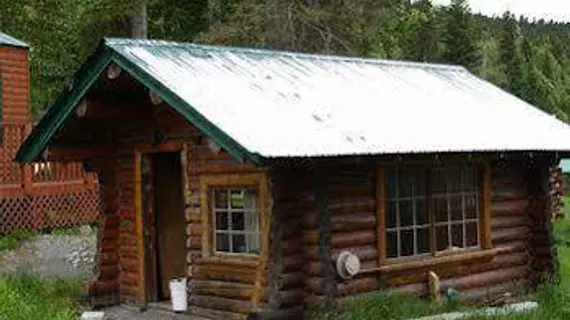 Gwin's Lodge & Roadhouse Est. 1952 | Alaska - Cooper Landing