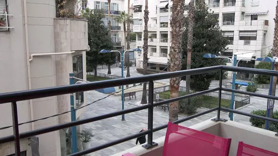 Modern deluxe twobedroom apartment | Provence - Alpes - Cote d'Azur - Var - Cannes (ve civarı) - Cannes