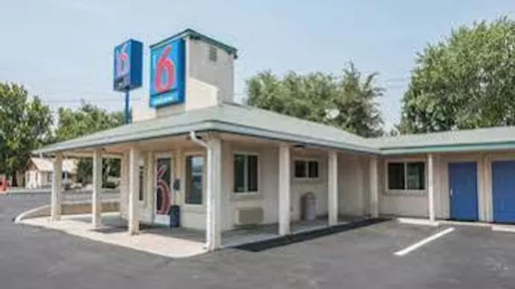 Motel 6 Fallon | Nevada - Fallon (ve civarı) - Fallon