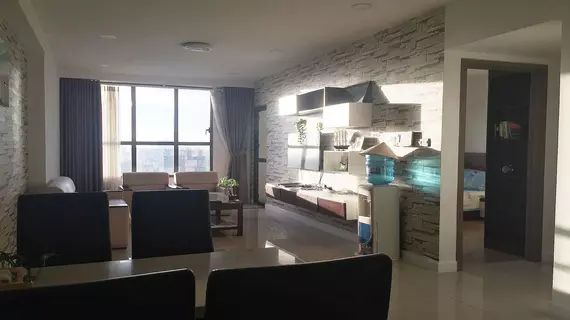 Sunny Tropical Apartment | Binh Duong (vilayet) - Ho Şi Min Şehri (ve civarı) - Ho Chi Minh City - Quận 1 - Bach Dang Nehir Kenarı