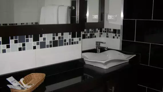 Hotel Six Avenue | Valle del Cauca - Cali (ve civarı) - Cali