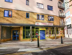 Apartment Wharf – Cuba Street | Londra (ve civarı) - North London