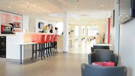 ibis Lyon Est Chaponnay | Auvergne-Rhone-Alpes - Rhone (bölge) - Lyon (ve çevresi) - Chaponnay