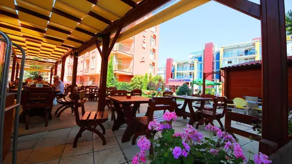 Menada Rainbow Apartments | Burgaz - Sunny Beach