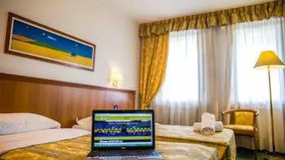 Hotel Galant | Piedmont - Turin (ve civarı) - Venaria Reale