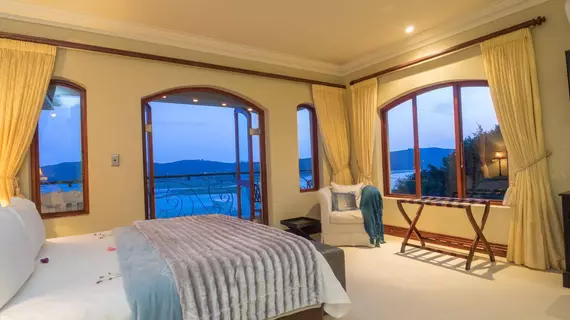 Villa Paradisa Guest House | Western Cape (il) - Knysna - Paradise