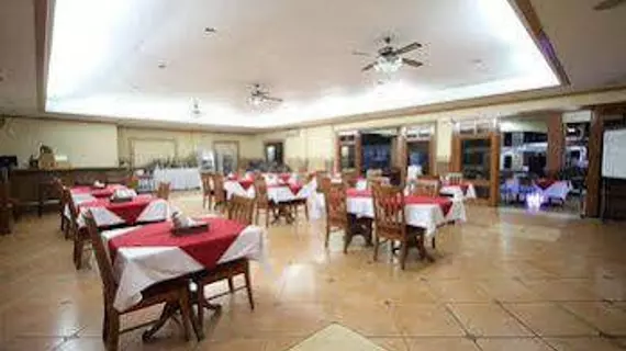 Woodland Hotel | Nueva Ecija - Angeles City (ve civarı) - Mabalacat Şehri - Pampanga Province - Balibago