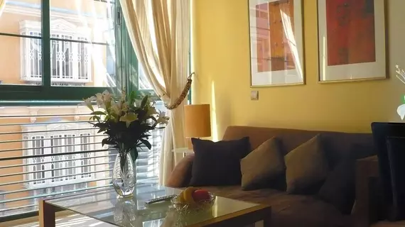 Apartamentos Suites Oficentro | Andalucia - Malaga İli - Malaga - Malaga Tarihi Merkezi - Centro