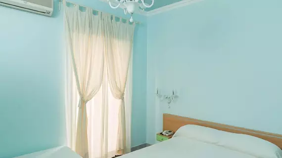 Hotel Villa Nefele | Sicilya - Messina (vilayet) - Taormina Sahili - Giardini Naxos