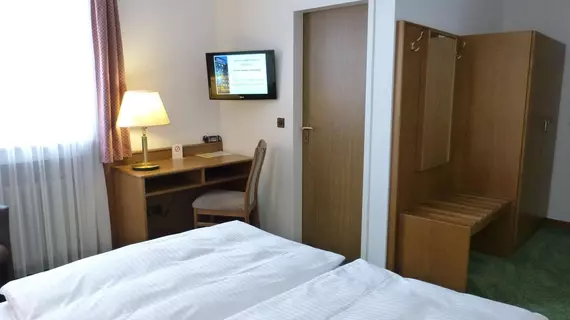 Hotel Wurms | Kuzey Ren-Westfalia - Düsseldorf (ve civarı) - Düsseldorf - Friedrichstadt